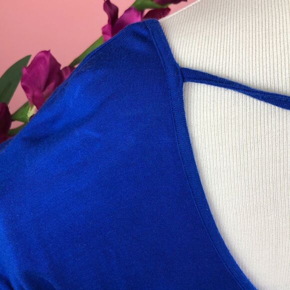 Daytrip Buckle Cobalt Blue Sequined Scoop Neck Top - Picture 9 of 14